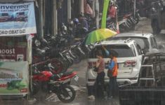 Prakiraan Cuaca Hari Ini: Hujan Mengguyur Mayoritas Kota Besar - JPNN.com