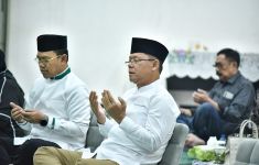 Mardiono Lakukan Doa Bersama Untuk Melepas Jemaah Umrah di Kantor DPP PPP - JPNN.com