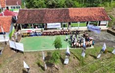 10 Tahun Berdiri dengan Bangunan Seadanya, Sekolah di Ujung Garut Selatan Ini Akhirnya Direnovasi - JPNN.com