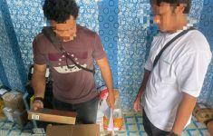 Pengiriman 70 Ribu Batang Rokok Ilegal Digagalkan, Begini Modus Pelaku Mengelabui Petugas - JPNN.com