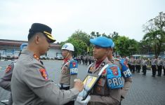 Bhabinkamtibmas Bripka Hendra Gunawan jadi Buronan Polisi - JPNN.com