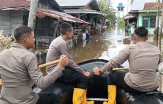 Kerahkan Tim Jaga Rumah Warga, Kombes Jeki: Tidak Ada Toleransi Bagi Pencuri di Lokasi Banjir! - JPNN.com