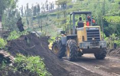 Warga Diminta Waspada Longsor di Kawasan Menuju Wisata Gunung Bromo - JPNN.com