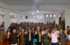 Senator Abraham Liyanto Sosialisasikan Empat Pilar MPR RI Kepada Pemerintah Desa di Provinsi Sulut - JPNN.com