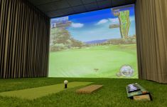 Awan Eight, Golf Simulator Pertama di Bandung, Sensasi Main di Lapangan Virtual - JPNN.com