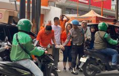 Tangkas Berbagi Ribuan Nasi Kotak Gratis di Depok - JPNN.com