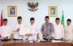 Kemenag Bersama Belasan LAZ Bersinergi Berikan Beasiswa Zakat untuk Pendidikan - JPNN.com