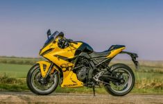 Suzuki GSX-8R Kiiro Hanya 60 Unit di Dunia, Ini Perbedaannya - JPNN.com