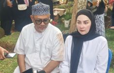 Sebelum Meninggal Dunia, Ayah Mona Ratuliu Sempat Wudu Ingin Salat Malam - JPNN.com
