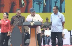 Prabowo Cemburu sama Teddy Indra Wijaya, Mbak Puan Tertawa - JPNN.com