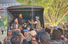 Inikah Provokator yang Ditangkap Polisi saat Demo Hari Buruh? - JPNN.com