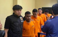 Kericuhan di Kemang, 10 Tersangka Ditangkap, Ada Barbuk Senjata, Lihat - JPNN.com