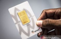 Harga Emas Antam Hari Ini 3 Mei Turun, Jadi Sebegini Per Gram - JPNN.com