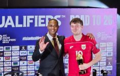 Ole Romeny Kembali Jadi Starter di Oxford United, Erick Thohir Mengaku Senang - JPNN.com