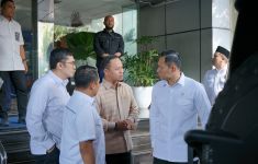 Bawa Dokumen Penting, Wali Kota Pekanbaru Agung Nugroho Temui AHY - JPNN.com