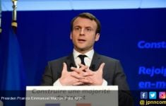 Emmanuel Macron Sebut Uni Eropa Perlu Mempertimbangkan Kembali Hubungan dengan Rusia - JPNN.com