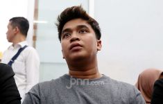 Terungkap, Alasan Billy Syahputra Ajarkan Kekasih Bulenya Berpuasa - JPNN.com