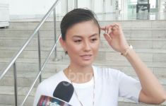 Agnez Mo Jelaskan Penyebab Tidak Hadir Saat Pemakaman Kakak Ipar - JPNN.com