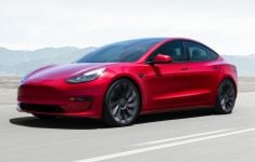 Tesla Model 3 dan Model Y Dapat Peningkatan Teknologi Smart Summon - JPNN.com