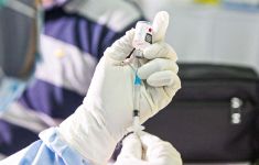 Tak Ada Ampun Bagi Penolak Vaksin, Pemerintah Resmi Berlakukan Sanksi untuk Lansia - JPNN.com