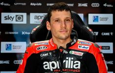 Tim Aprilia MotoGP Memperpanjang Kontrak Lorenzo Savadori - JPNN.com