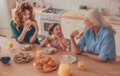 Sun Life Indonesia & CIMB Niaga Hadirkan Solusi untuk Generasi Sandwich - JPNN.com
