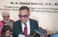 Kaji Pemberantasan Korupsi melalui Prinsip Ultimum Remedium, Ahmad Sahroni Raih Gelar Doktor - JPNN.com