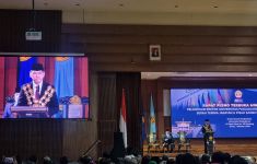 Unpad Lantik Rektor Baru, Pj Gubernur Jabar Sampaikan Pesan Ini - JPNN.com