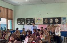 Gibran Lagi-lagi Tinjau Makan Siang Gratis, Siswa Bilang Begini - JPNN.com