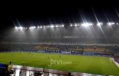 Pelatih Persib Mengeluhkan Rumput Stadion GBLA, Hodak: Apa yang Mereka Perbaiki? - JPNN.com