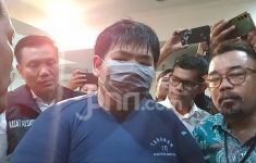 Begini Tampang Pelaku Penganiayaan Karyawan Toko Roti, Mengaku Khilaf - JPNN.com