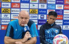 Kalah dari Dewa United, Pelatih Persib: Mereka Punya Gelandang Terbaik di Liga - JPNN.com