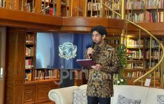 Reza Rahadian Mengajak Publik untuk Mengunjungi Wisma Habibie & Ainun - JPNN.com