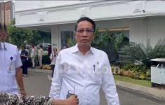 Para Menteri Hadiri Sidang Kabinet di Istana Negara, Kompak Pakai Kemeja Putih - JPNN.com