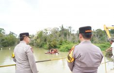 Seluruh Korban Kecelakaan Truk di Sungai Segati Dievakuasi, Total 15 Orang Meninggal - JPNN.com