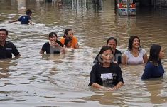 Wali Kota Agustina Pastikan Penanganan Banjir jadi Prioritas Utama - JPNN.com