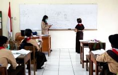 Ratusan Guru PTT jadi PPPK, yang Belum ASN Tenang Saja, Peluang Masih Menganga - JPNN.com