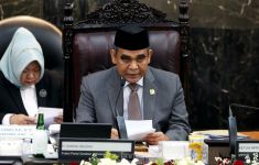 Muzani Bantah Gerindra Serang PDIP Terkait Pandangan Kritis Soal PPN Naik Jadi 12 Persen - JPNN.com