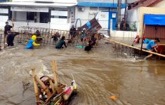 28 RT Terendam Banjir Kali Ciliwung, Paling Banyak di Jaksel, Ini Daftarnya - JPNN.com