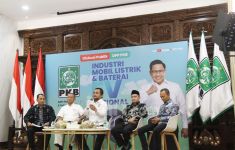 Diskusi di Kantor PKB, Pakar Mesin Dorong Pemerintah Dukung Industri Baterai EV - JPNN.com