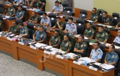 RUU TNI Dinilai Masih Mengandung Pasal Bermasalah, Berpotensi Memunculkan Dwifungsi - JPNN.com