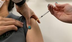 Mayoritas Warga Australia Khawatir Soal Efek Samping Vaksinasi - JPNN.com