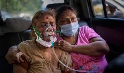 Benarkah Tiongkok Naikkan Harga Tabung Oksigen untuk India? - JPNN.com