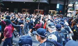 Pelajaran yang Bisa Diambil Dari Unjuk Rasa Anti-Lockdown di Australia - JPNN.com