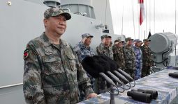 Laksamana Harry Sebut Musuh Terbesar Tiongkok Adalah Mereka Sendiri - JPNN.com