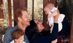 Pangeran Harry dan Meghan Akhirnya Pamerkan Foto Anak Perempuan Mereka - JPNN.com