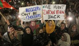 Ribuan Warga Pakistan Berunjuk Rasa Sejak Perdana Menteri Imran Khan Digulingkan - JPNN.com