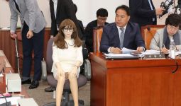 Dunia Hari Ini: Korea Selatan Cabut Larangan Impor Boneka Seks - JPNN.com