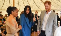 Dunia Hari Ini: Pangeran Harry dan Meghan Markle Dibuntuti Paparazzi - JPNN.com