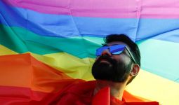 Dunia Hari Ini: Warga Kanada LGBTIQ Diminta Berhati-hati Pergi ke Amerika Serikat - JPNN.com